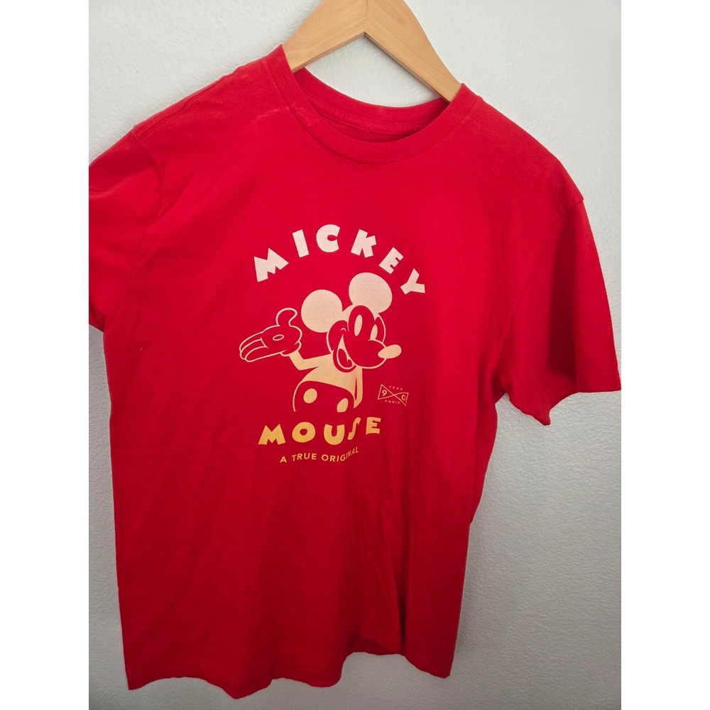Disney x Neff Mickey Mouse 90th Anniversary True Original Red Graphic Tee Medium
